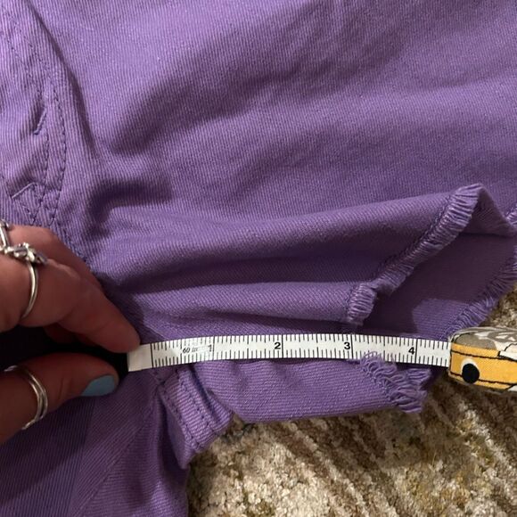 Vintage Levi's Purple Jean Shorts - Picture 3 of 5